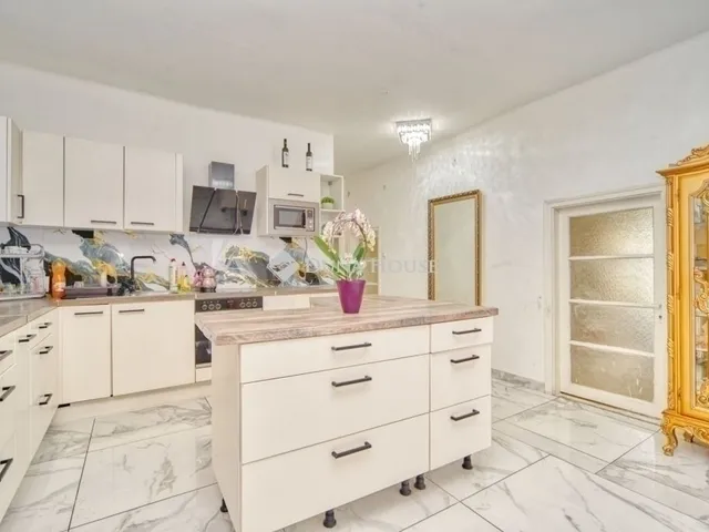 Eladó ház Budapest XIX. kerület, Kispest 190 nm