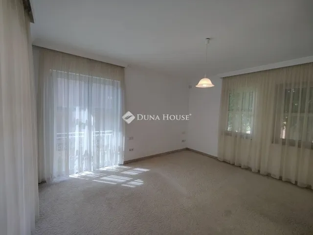 Eladó ház Budapest XVIII. kerület 280 nm