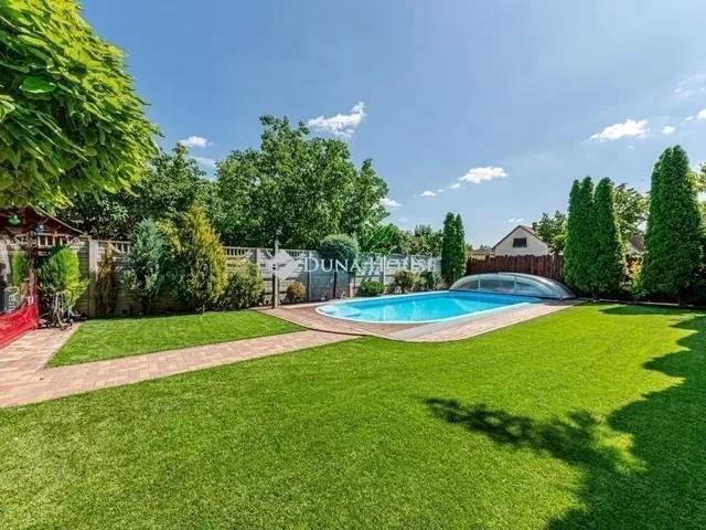 Eladó ház Budapest XVIII. kerület 186 nm