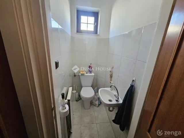 Eladó ház Budapest XVIII. kerület 263 nm