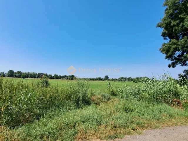 Eladó telek Gyál 847 nm