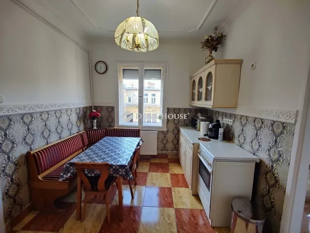 Eladó lakás Budapest VI. kerület 42 nm