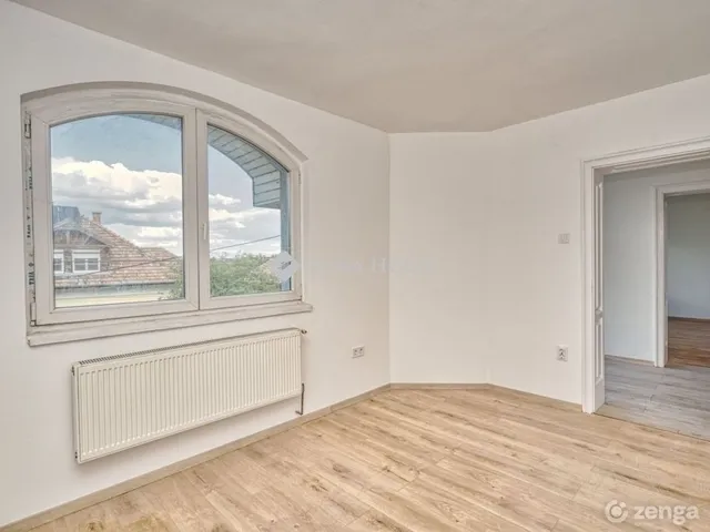 Eladó lakás Budapest XVIII. kerület 305 nm