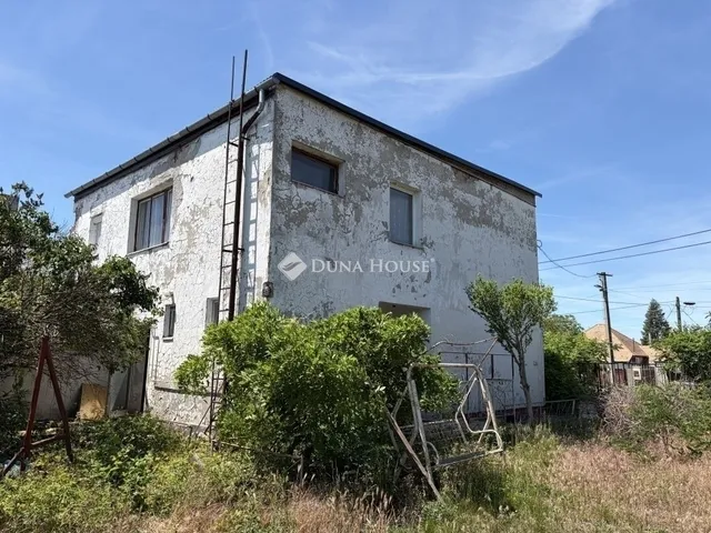 Eladó ház Felsőpakony 170 nm
