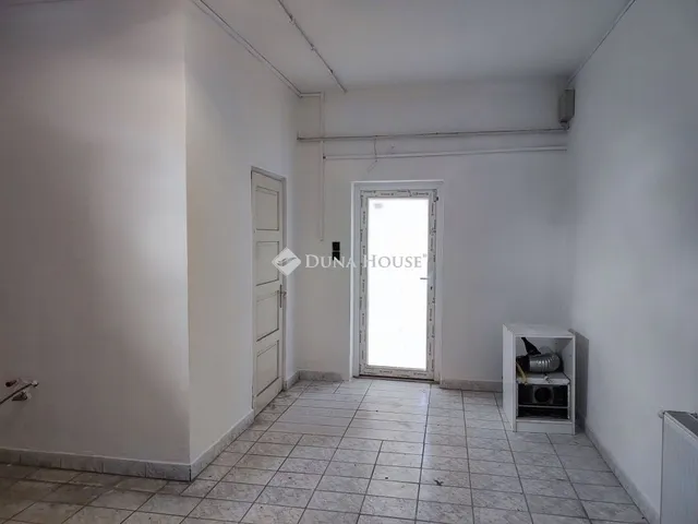 Eladó ház Gyál 265 nm