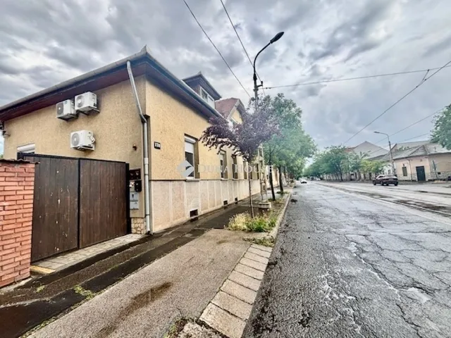 Eladó lakás Budapest XIX. kerület 74 nm