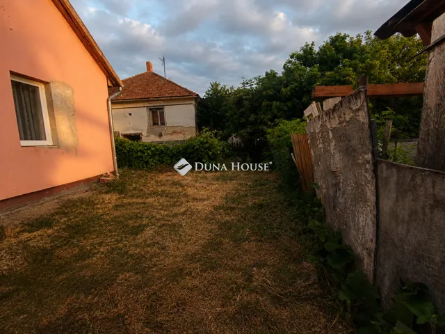 Eladó ház Abony 74 nm