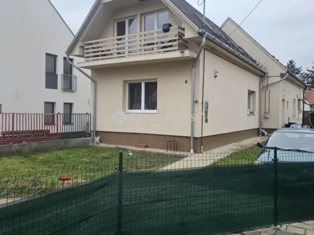Eladó ház Budapest XIX. kerület, Kispest 130 nm