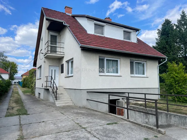 Eladó ház Budapest XVII. kerület 186 nm