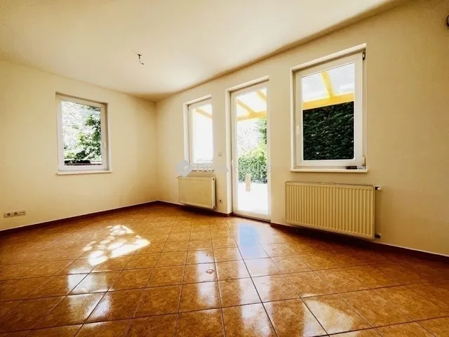 Eladó lakás Üllő 93 nm