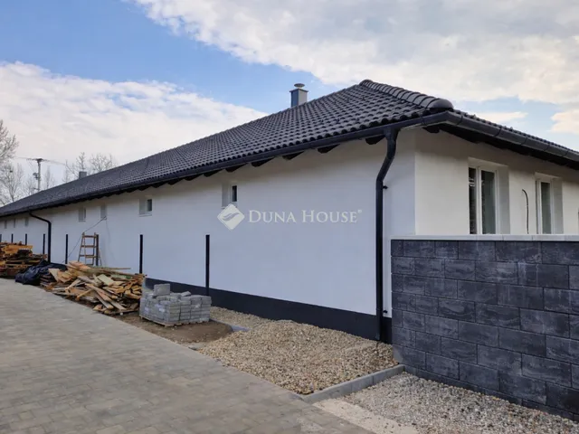 Eladó ház Üllő 95 nm
