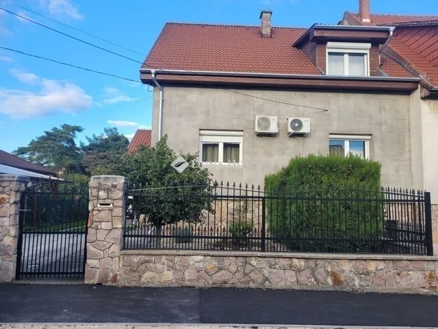 Eladó ház Budapest XVIII. kerület, Újpéteritelep 143 nm