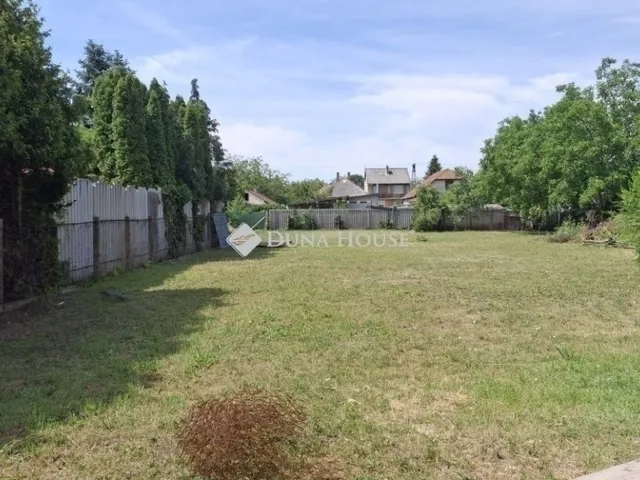 Eladó telek Budapest XVIII. kerület 1210 nm