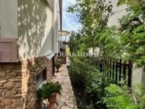 Eladó ház Budapest XVII. kerület 260 nm