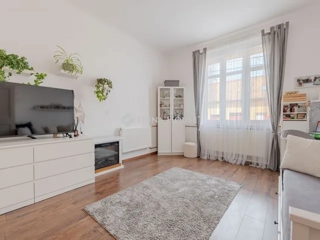 Eladó ház Budapest XV. kerület 97 nm