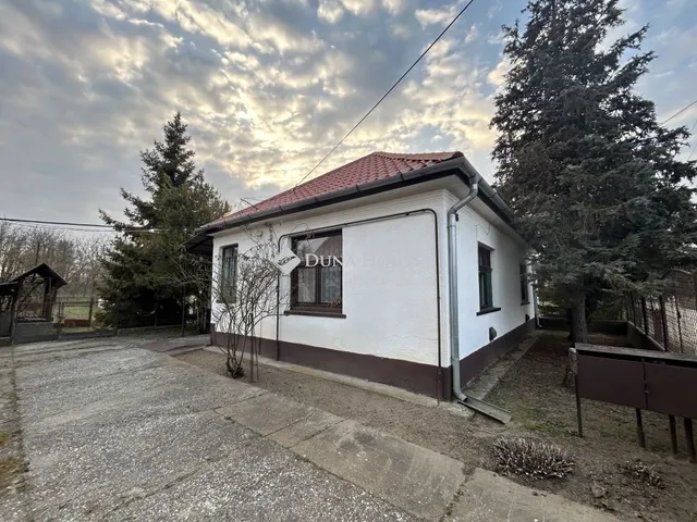 Eladó ház Hernád 76 nm