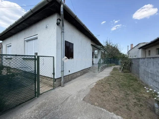 Eladó ház Vecsés 130 nm