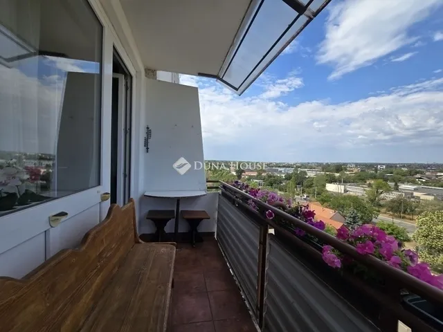 Eladó lakás Budapest XXI. kerület 70 nm