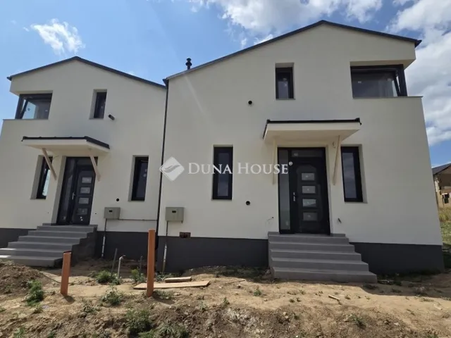 Eladó ház Vác 98 nm