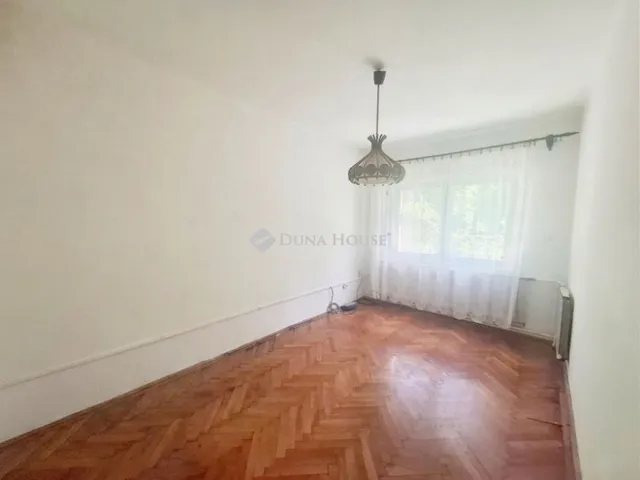 Eladó ház Vác, Lajostelep 190 nm