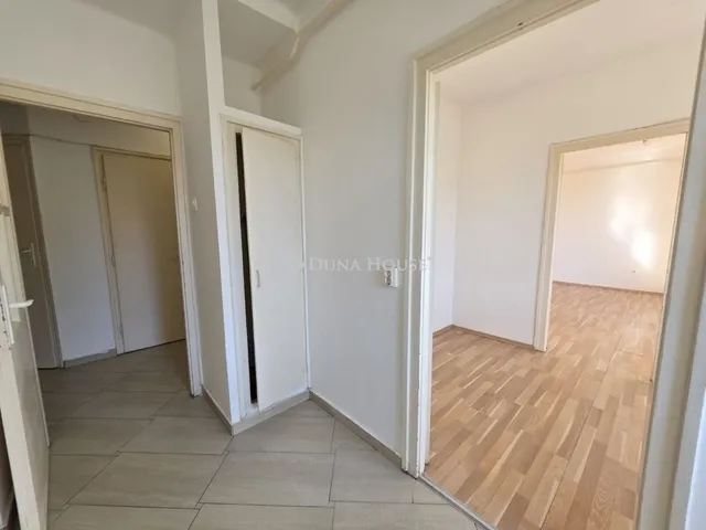 Eladó lakás Vác 60 nm