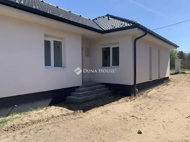 Eladó ház Erdőkertes 120 nm