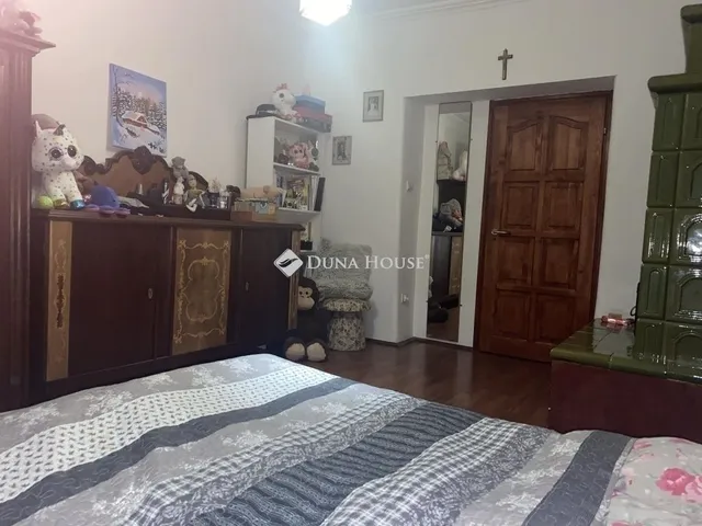 Eladó ház Kosd 100 nm