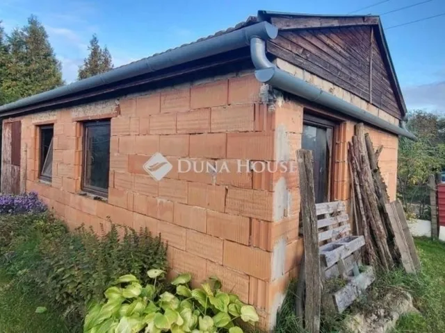Eladó ház Kosd 100 nm