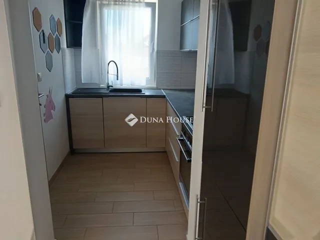 Eladó ház Üllő 96 nm