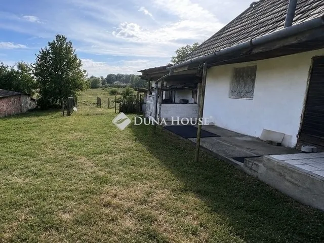 Eladó ház Sződ 100 nm