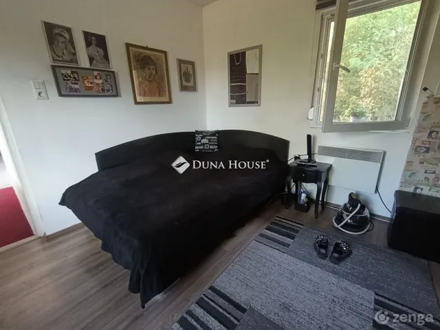 Eladó ház Szada 74 nm