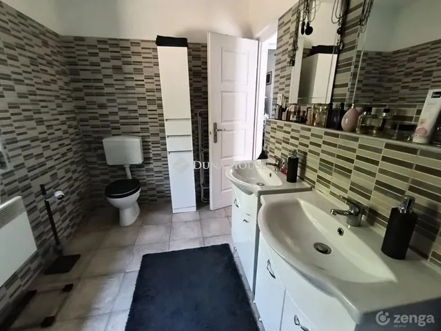 Eladó ház Szada 74 nm