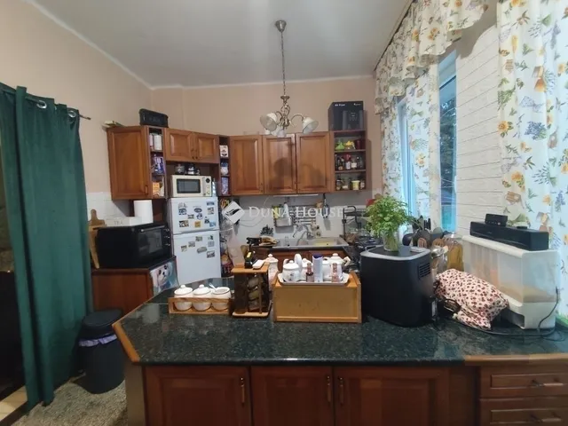 Eladó ház Erdőkertes 170 nm