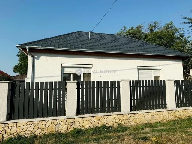 Eladó ház Rád 160 nm