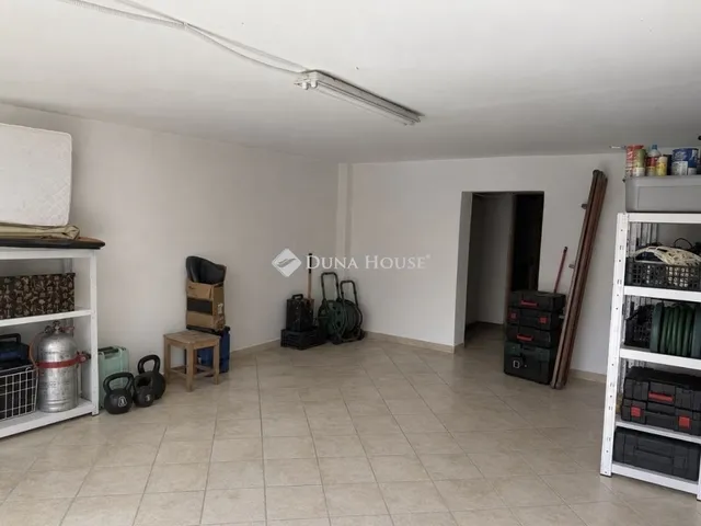 Eladó ház Szada 135 nm