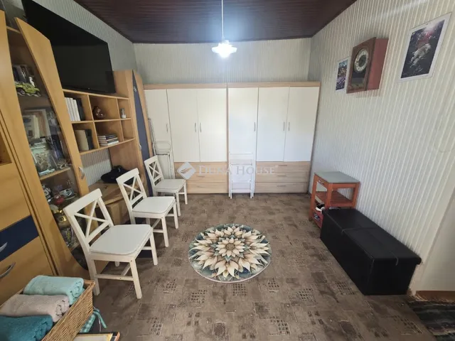 Eladó ház Nagytarcsa 87 nm