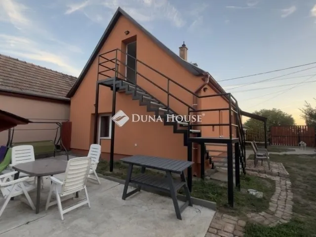 Eladó ház Erdőkertes 104 nm