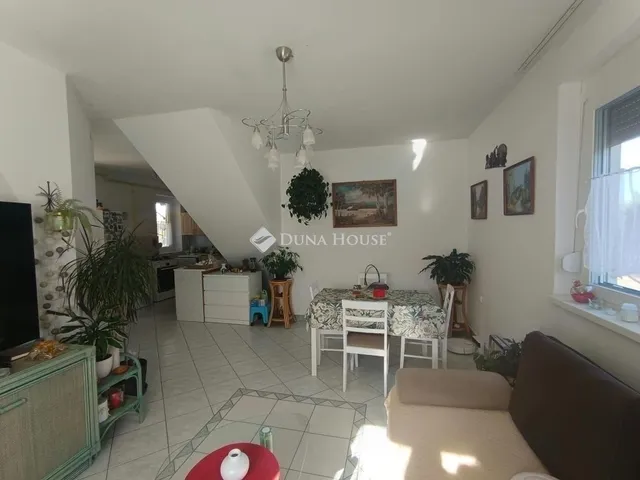 Eladó ház Erdőkertes 130 nm