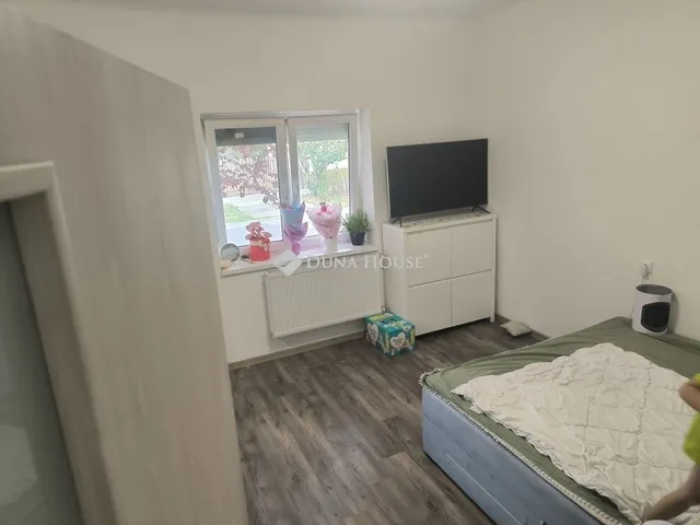 Eladó ház Üllő 207 nm