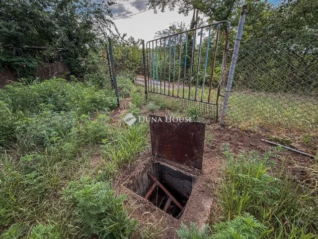 Eladó telek Fót 2984 nm