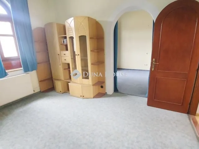 Eladó ház Kiskunlacháza 250 nm