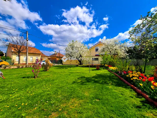 Eladó ház Budapest XVIII. kerület 126 nm