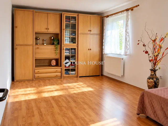 Eladó ház Vecsés 245 nm