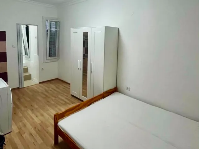 Eladó lakás Budapest VIII. kerület, Orczynegyed 18 nm