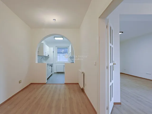 Eladó lakás Budapest XIV. kerület, Alsórákos, Bazsarózsa utca 94 nm