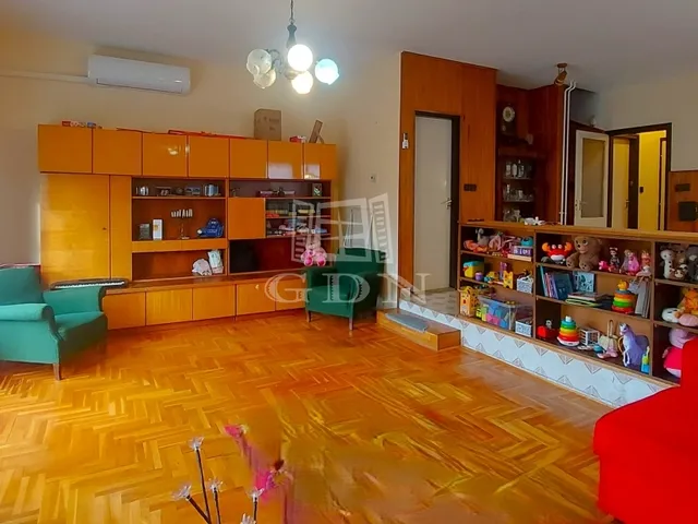 Eladó ház Budapest XVII. kerület, Madárdomb 140 nm