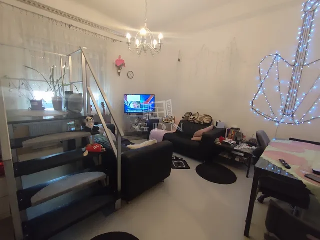 Eladó ház Budapest XVI. kerület, Sashalom 248 nm