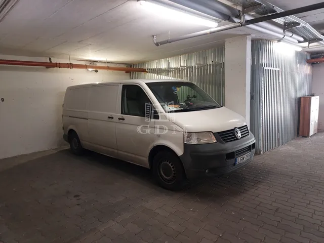Eladó garázs Budapest IV. kerület 33 nm