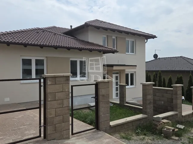 Eladó ház Mogyoród 119 nm