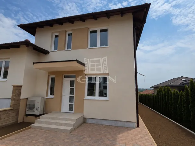 Eladó ház Mogyoród 119 nm